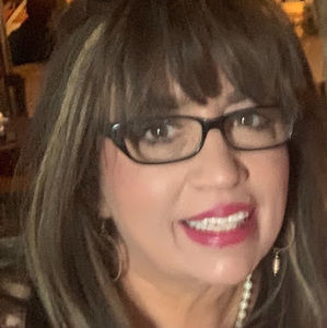 Meet your Posher, Vicki